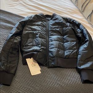 No -stop bomber lululemon